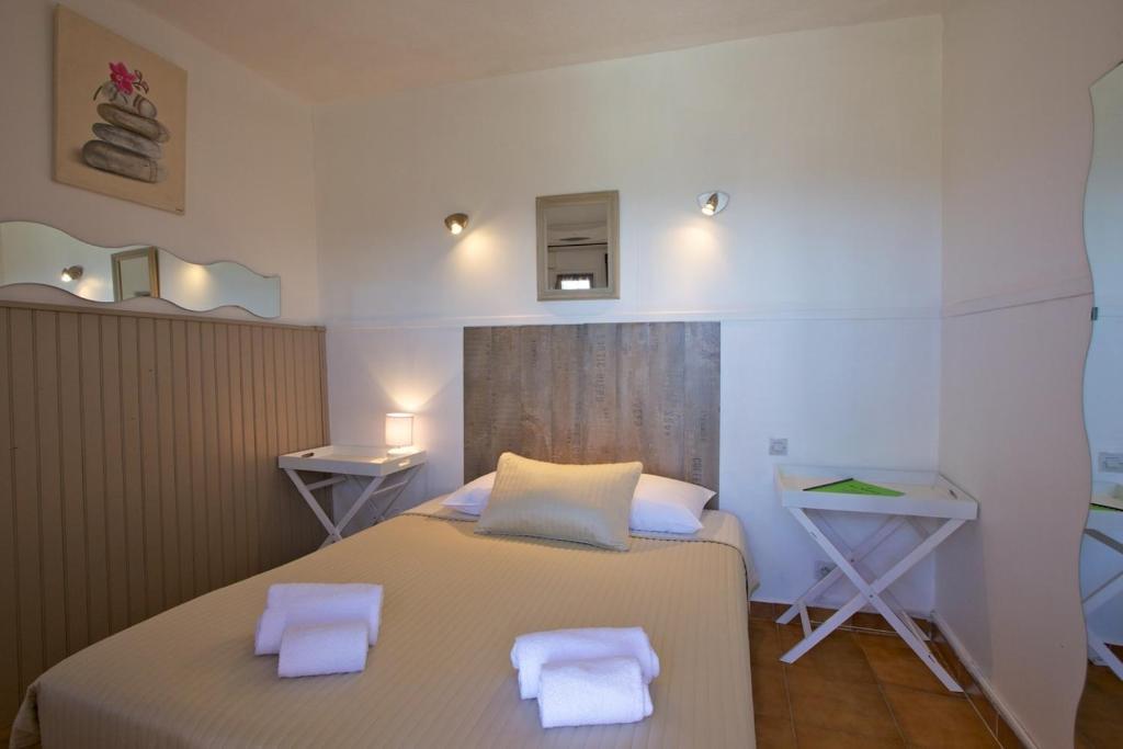 Hotel Le Niobel - Hotel De Charme Belgodère Стая снимка